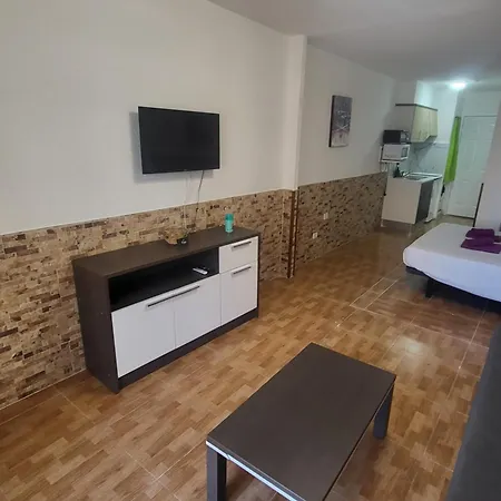 Tropic En Castle Harbour Лос Кристианос