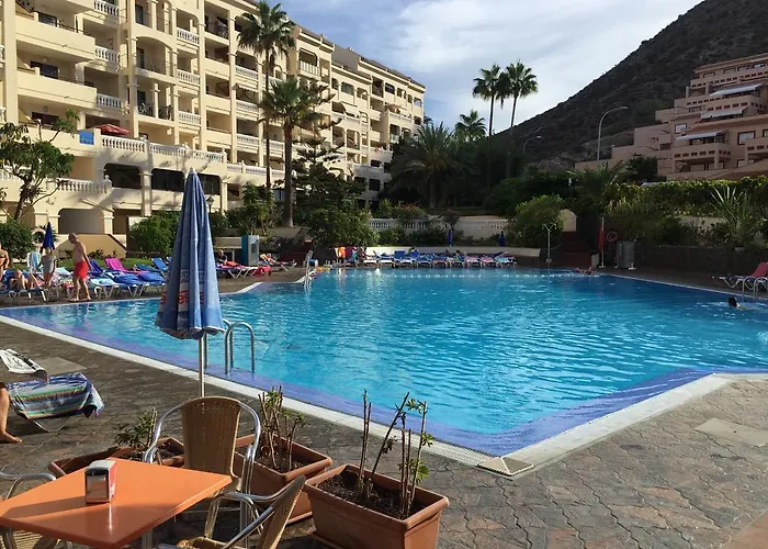 Tropic En Castle Harbour Apartment